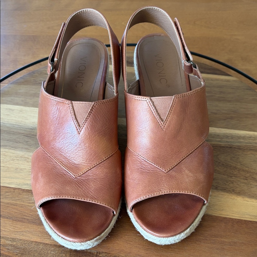 Vionic Women's Brown Espadrille Wedge Sandals Zamar/VS390, Size 10